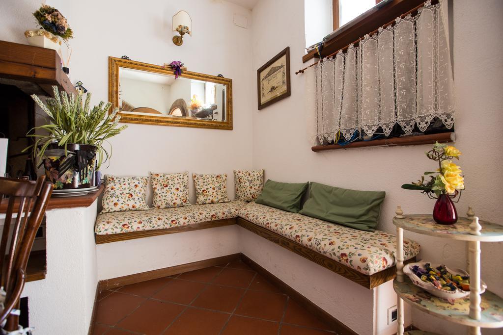 Antica Fonte Residenza Di Casa di campagna